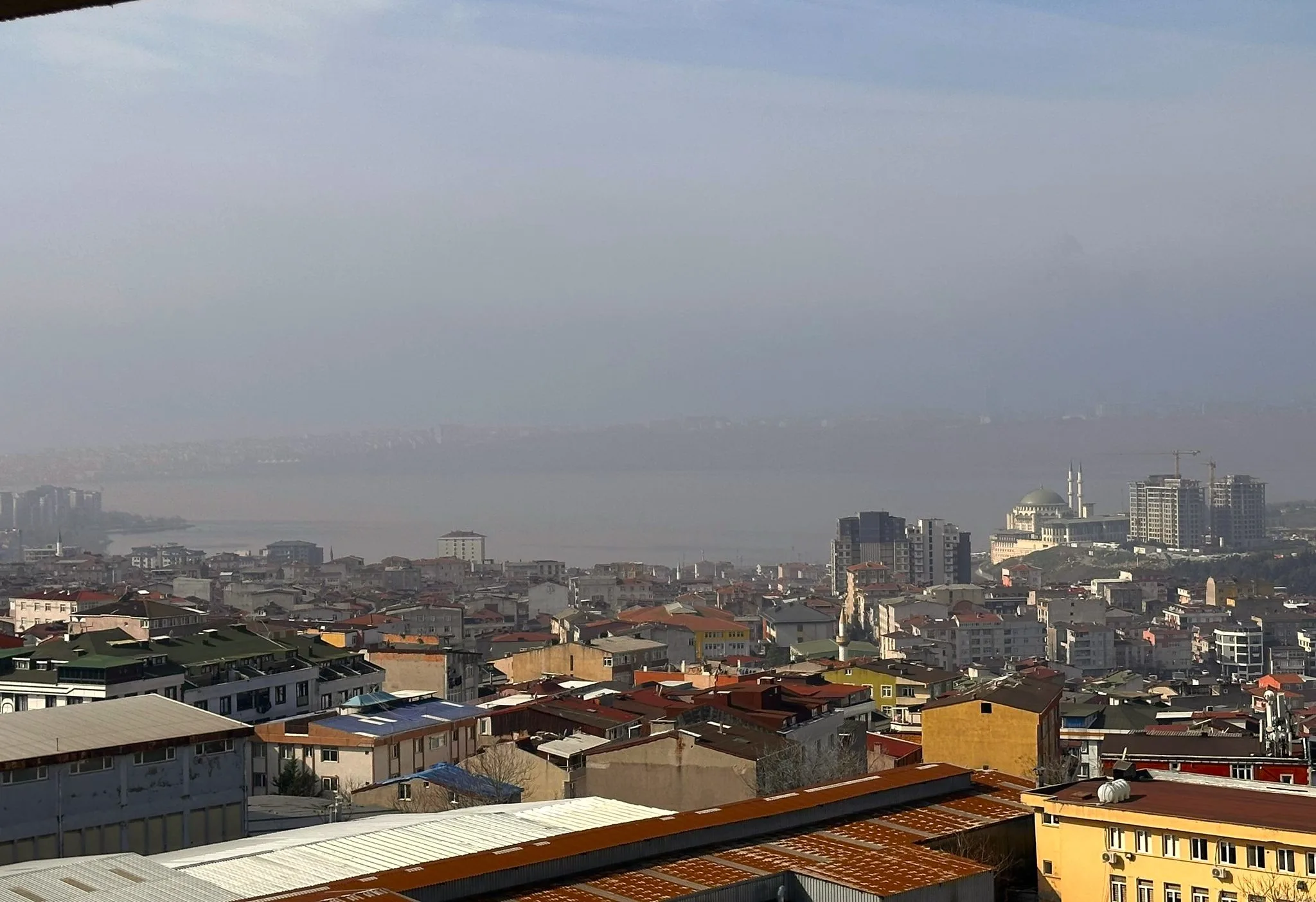 FOA'dan Avrupa Konutları 5 Göl Manzaralı Ebveyn Banyolu 2+1 Kiralık