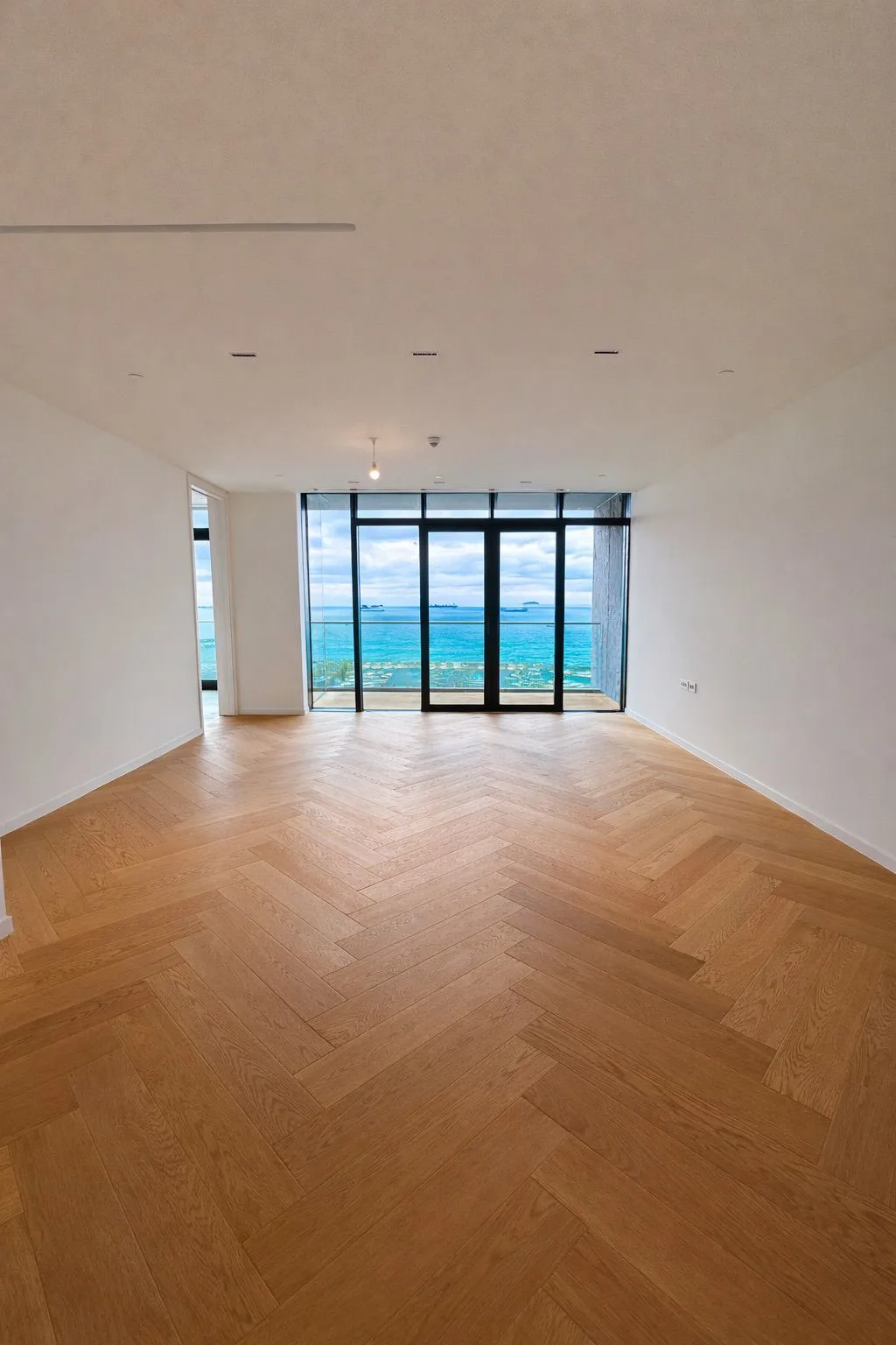 Ataköy Marina'da Full Deniz Manzaralı 2+1 Daire