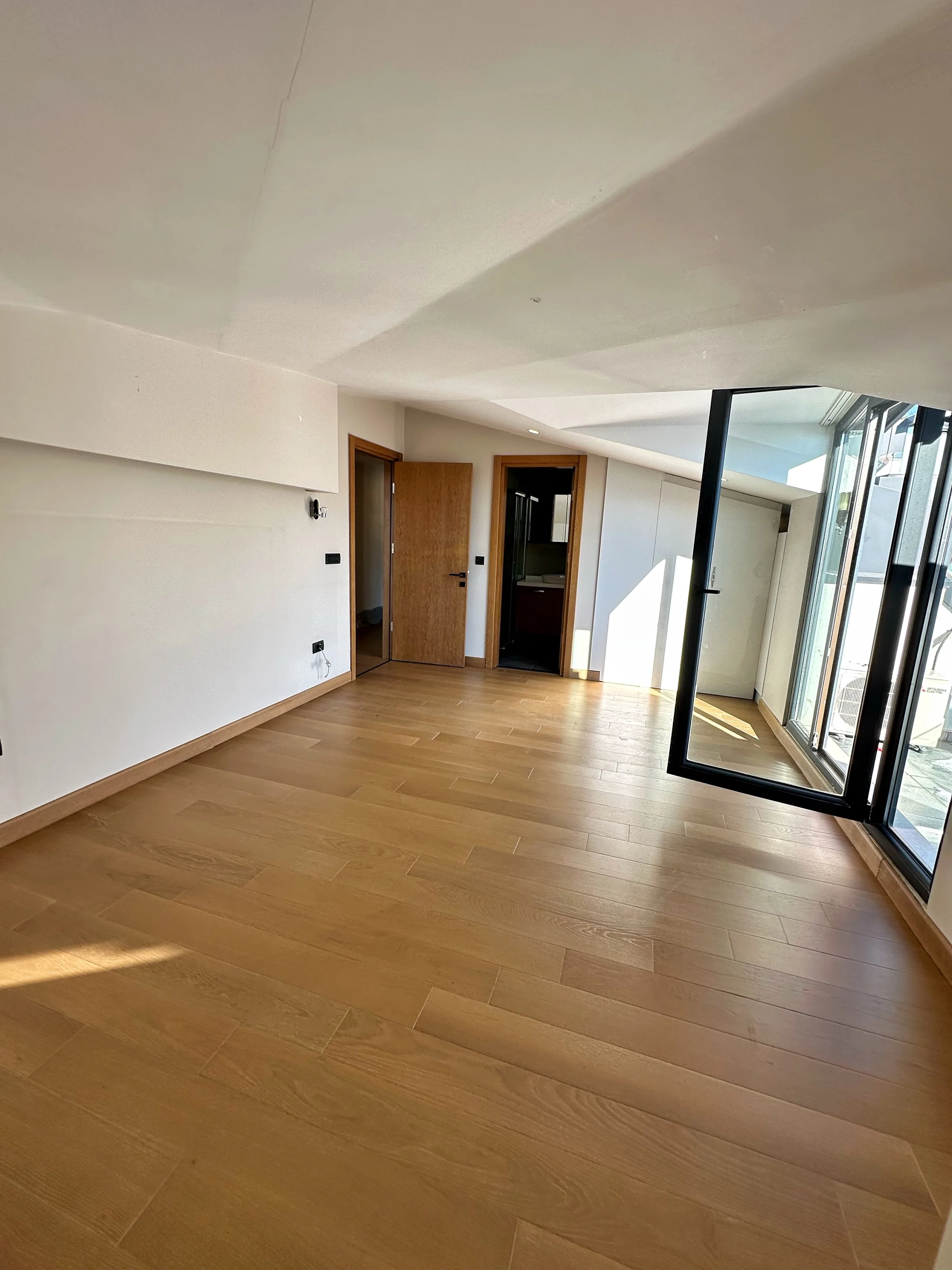 Olive Sarıyer Evlerinde Vadi Manzaralı Dubleks 4+1 Dairemiz