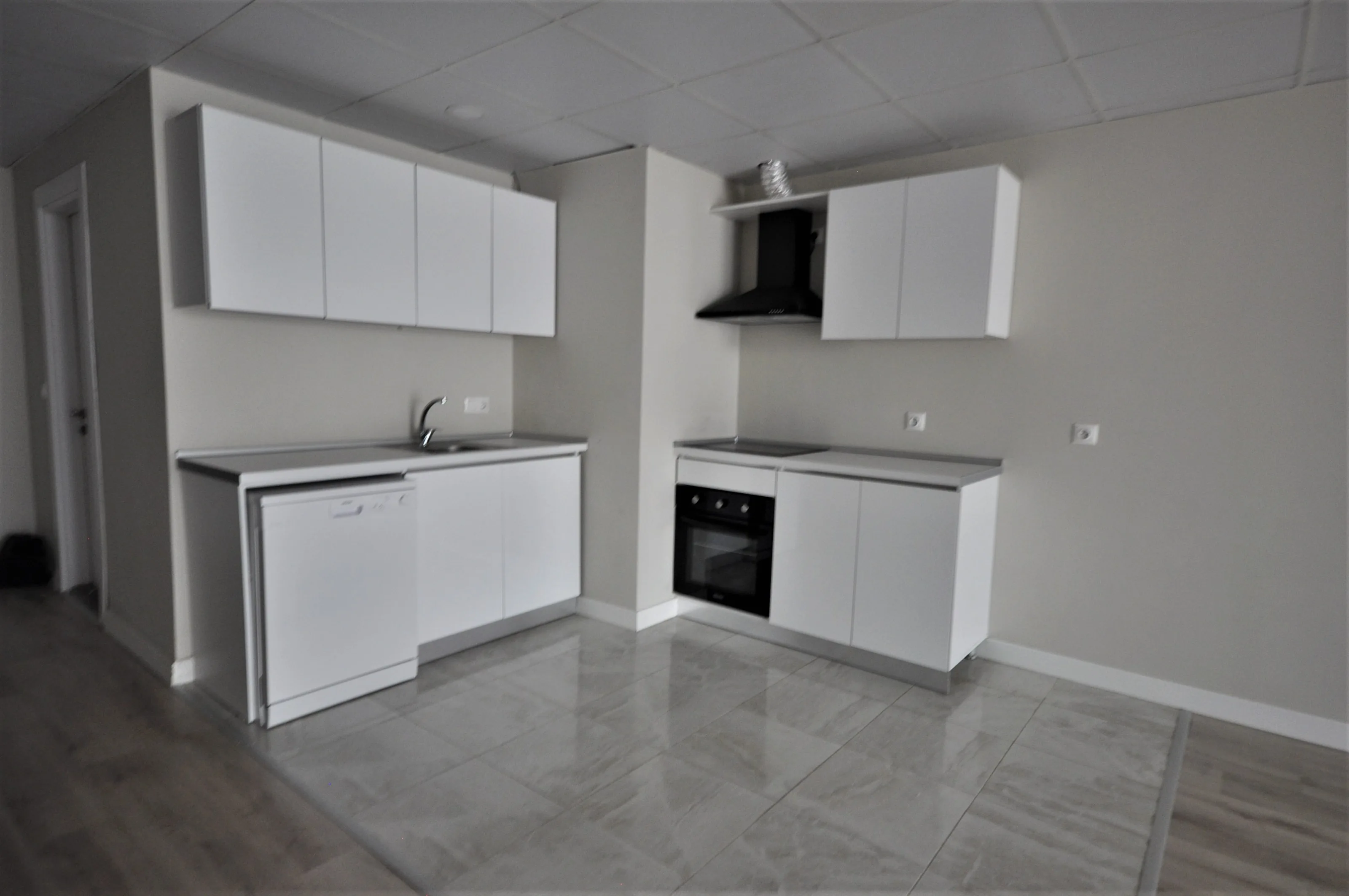 FOA'dan Güneşli Perola Residence 80 m² 1+0 Home Ofis Satılık