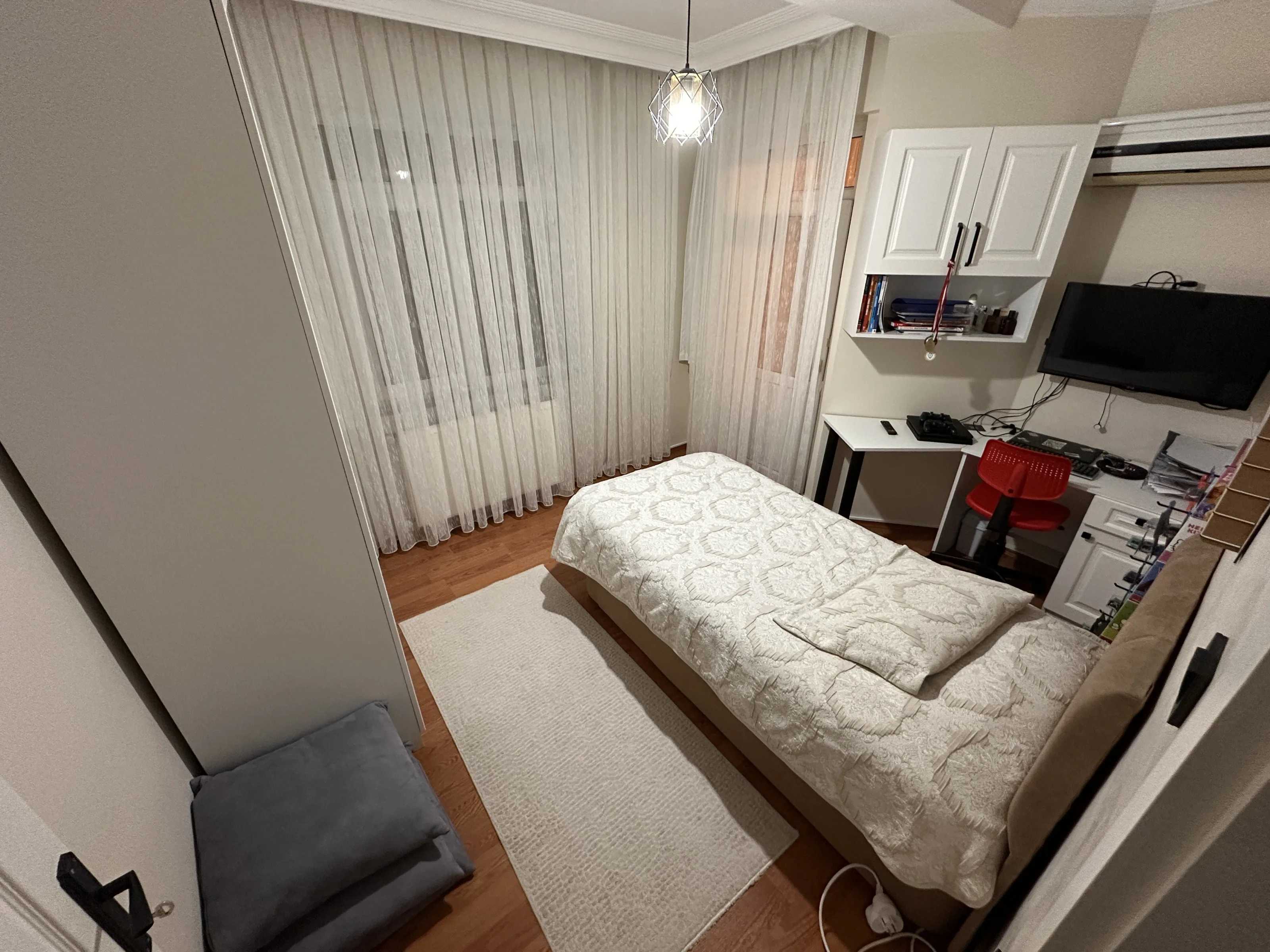 FOA'dan Siyavuşpaşa Yeni Bina Tek Daire Üzeri 3+1 135 m² Fırsat