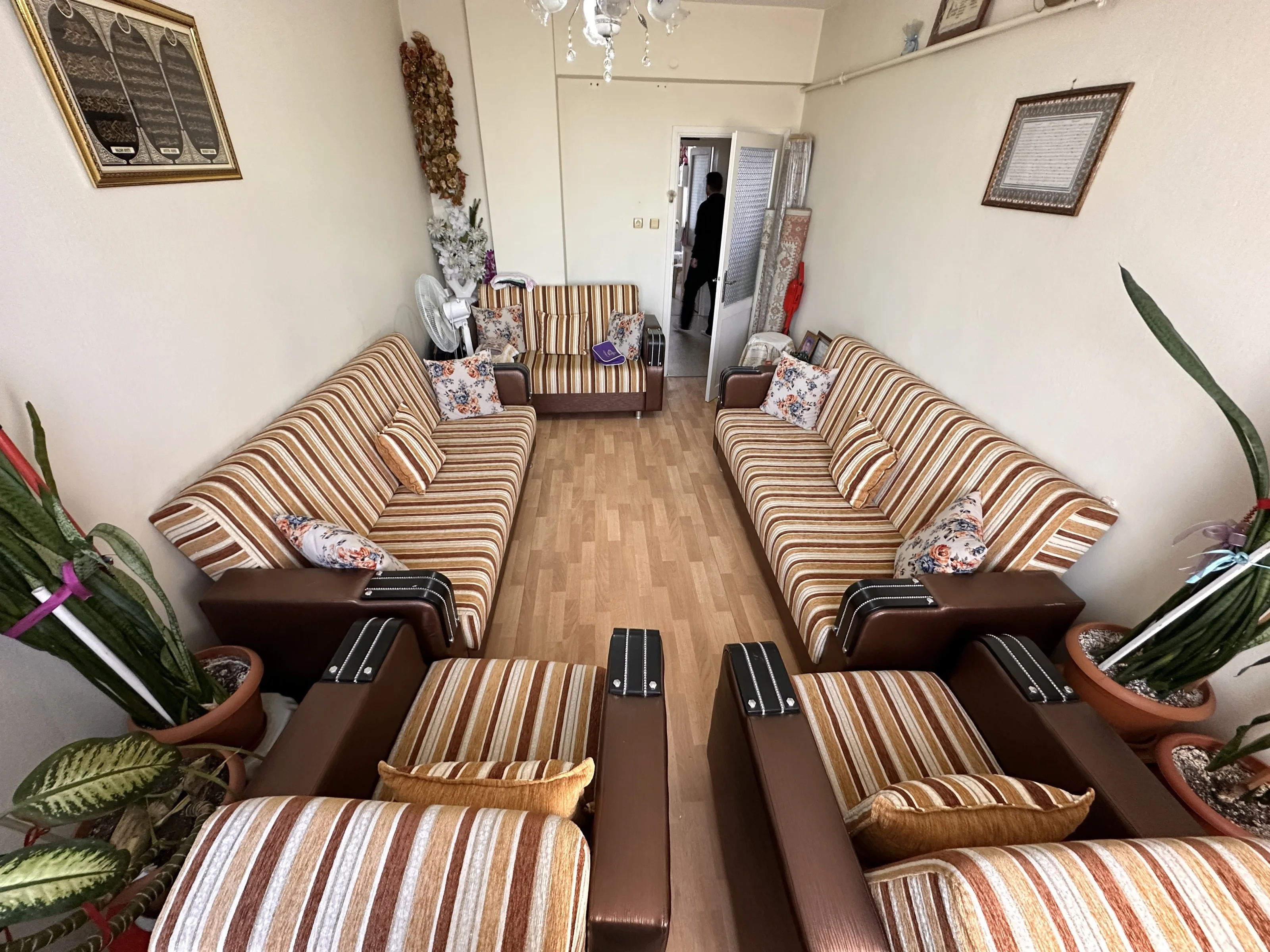 FOA'dan Hürriyet Mh. Cadde Üzeri 2+1 95 m² Satılık Fırsat Daire.