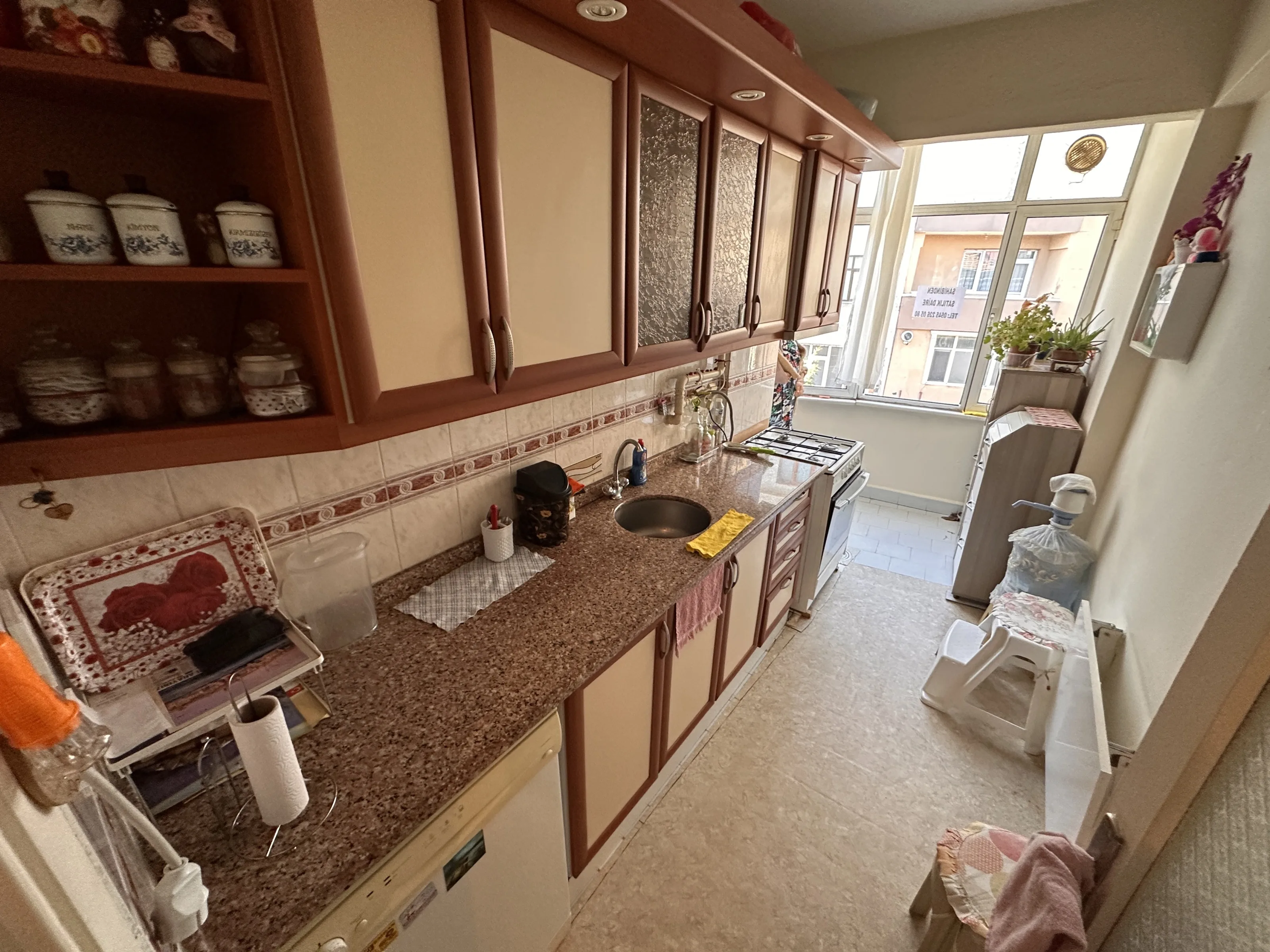 FOA'dan Hürriyet Mh. Cadde Üzeri 2+1 95 m² Satılık Fırsat Daire.