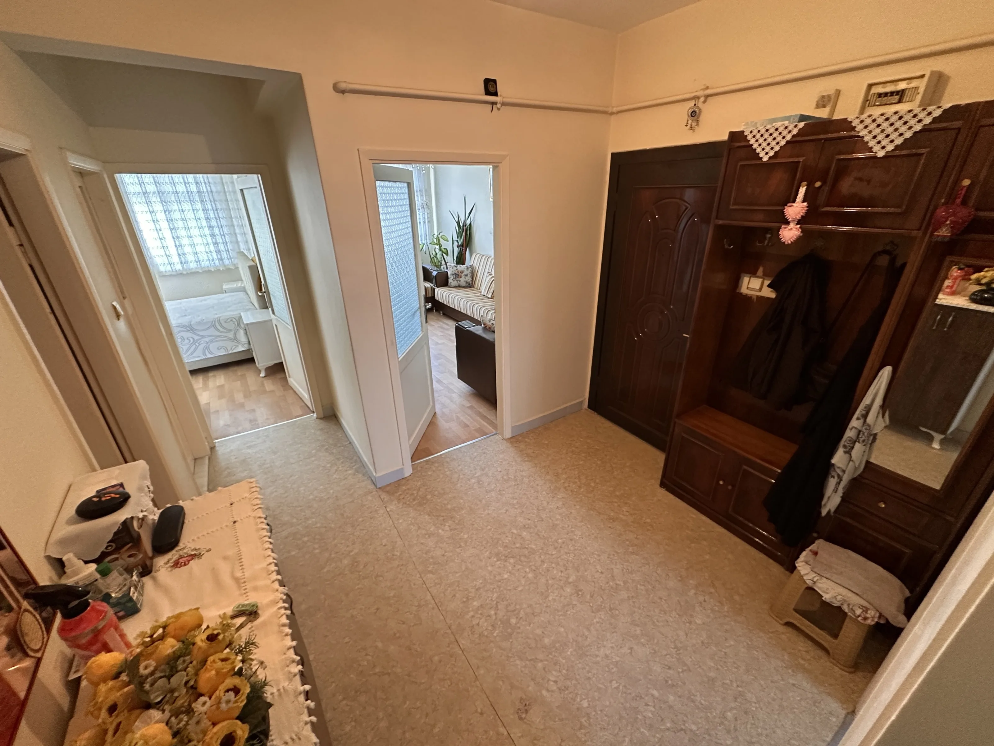 FOA'dan Hürriyet Mh. Cadde Üzeri 2+1 95 m² Satılık Fırsat Daire.