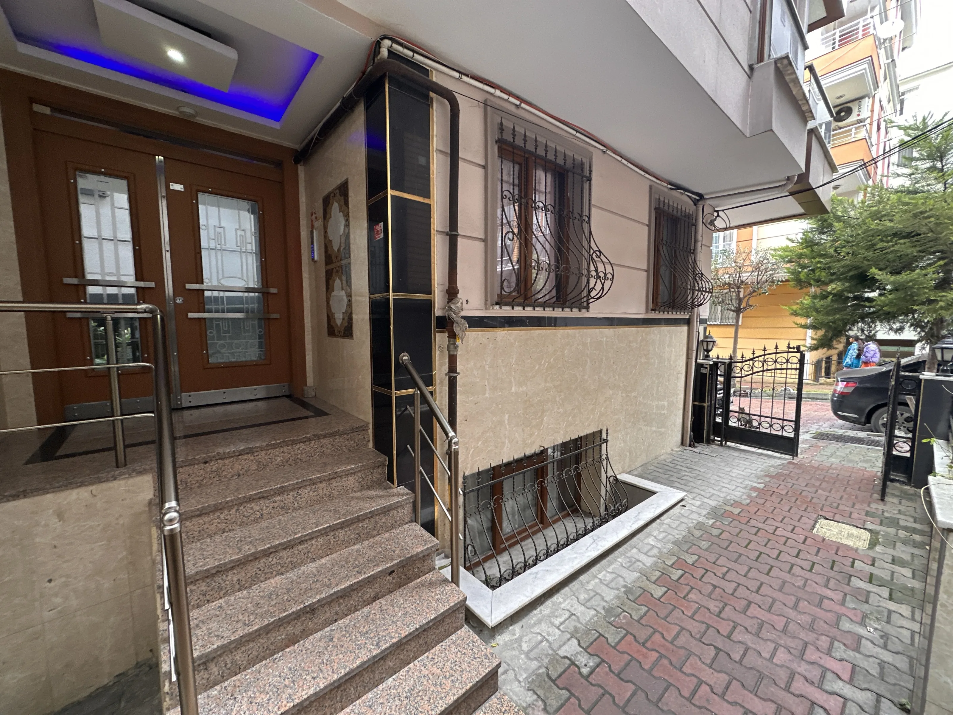 FOA'dan Bahçelievler Siyavuşpaşa, Yeni Bina 2+1, Fırsat Satılık