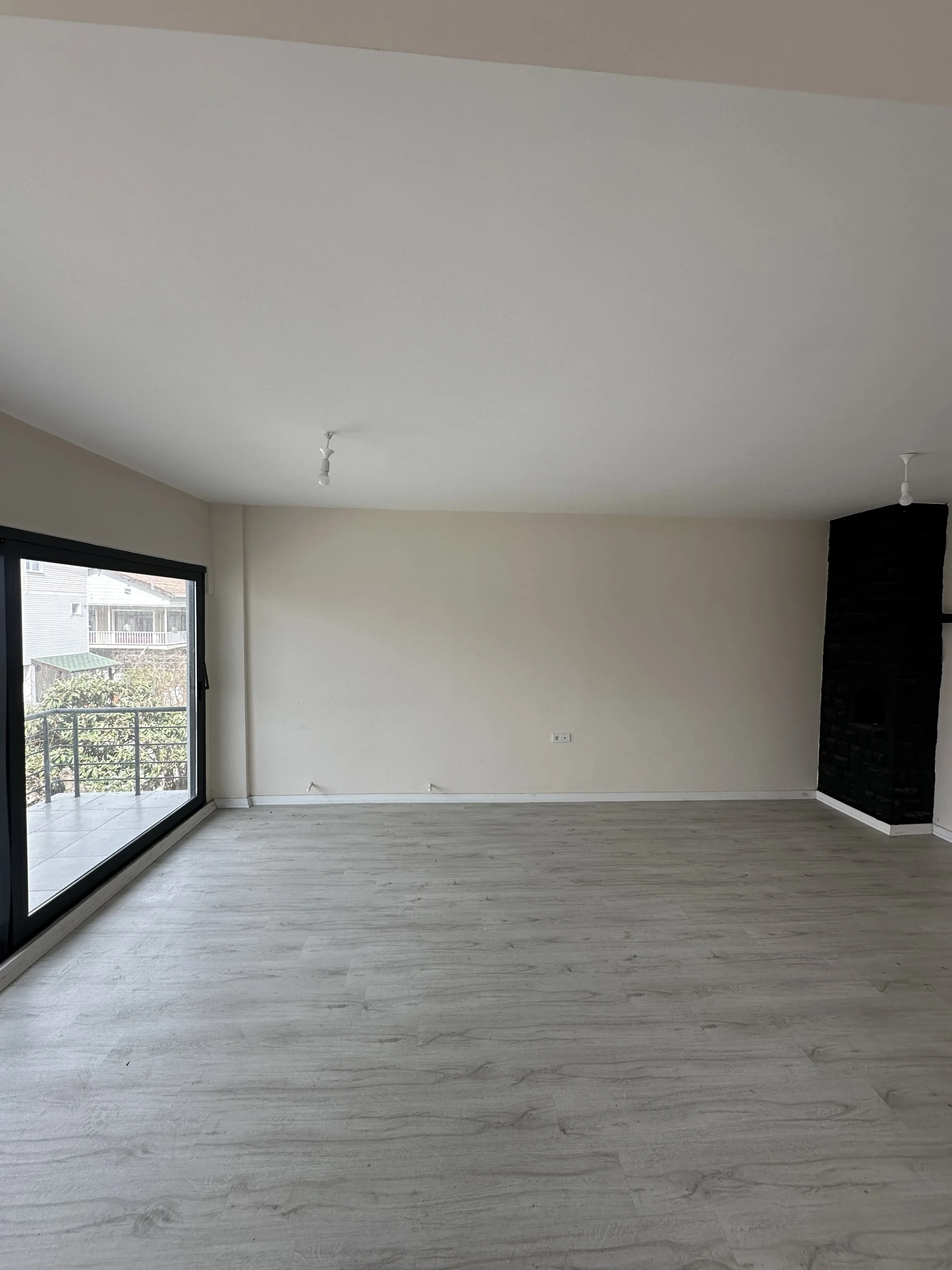 FOA'dan Silivride 4+1 Denize Sıfır Villa