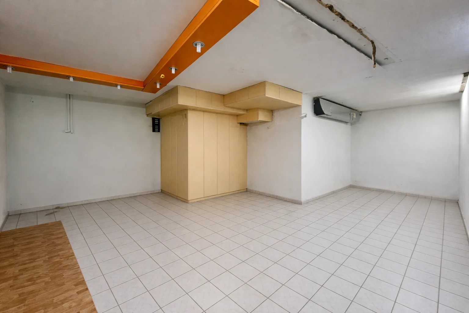 FOA'dan Şişli Meşrutiyet’te 240 m² Depolu Satılık Dükkan | Merkezi Konum